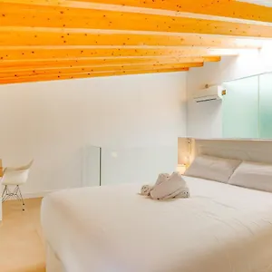  Apartment Duplex - With Garage